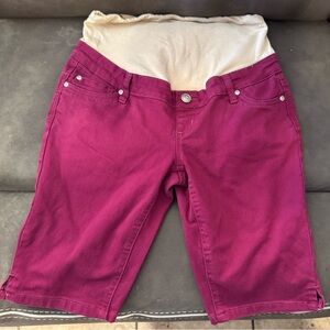 Hybrid & company Women size MEDIUM Maternity Shorts Stretch casual summer